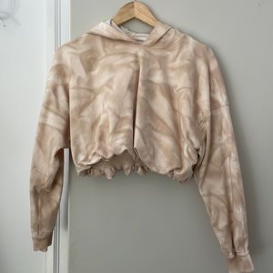 lululemon cropped hoodie